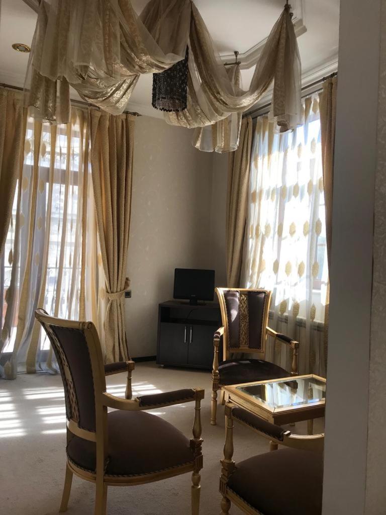 Villa Petrolea Hotel バクー エクステリア 写真